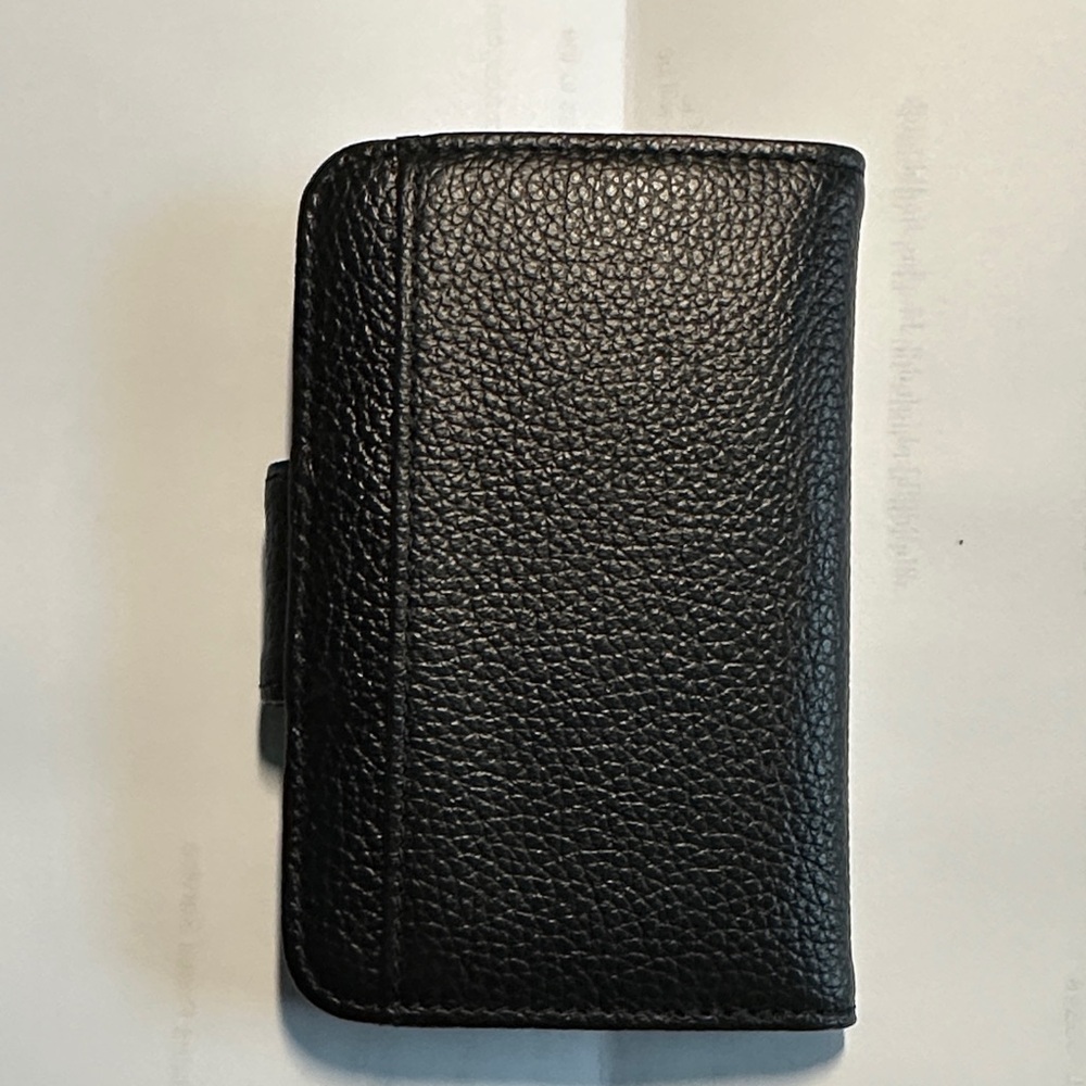 Black Key Wallet Case - Picture 2 of 4